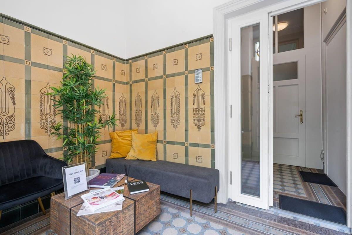 Room W Shared Bathroom&Kitchen In Luxury Villa Luxembourg Exterior photo